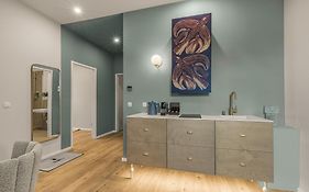 Kalm Stay - A Design Aparthotel